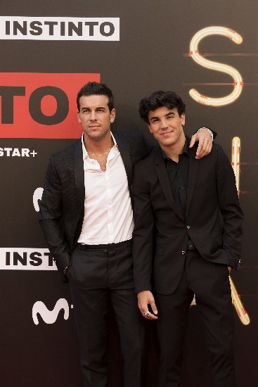 Foto Mario Casas y Óscar Casas
