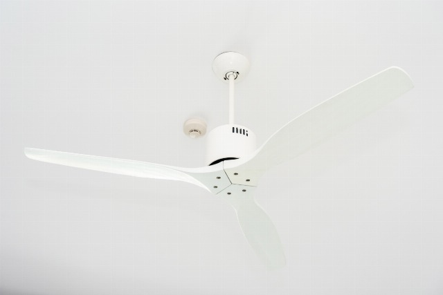 Foto Un ventilador de techo, el complemento ideal a tu aire acondicionado