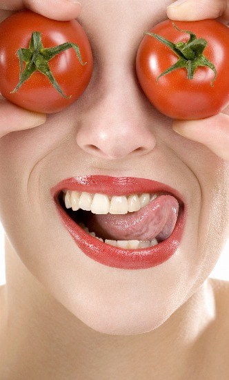 Foto El tomate y su riqueza en antioxidantes, aliado de tu piel