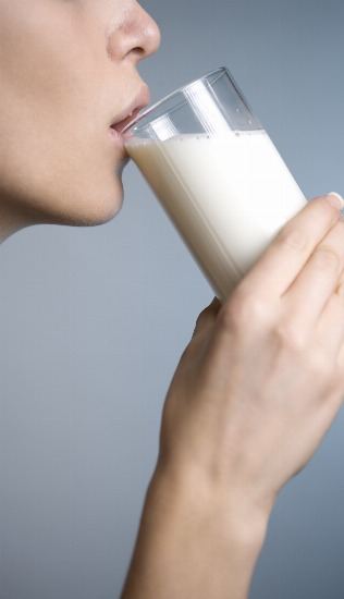 Foto La leche te asegura una piel firme, luminosa y radiante