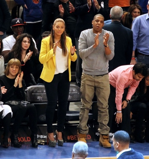 Foto Beyoncé no se baja de sus stilettos Foto Beyoncé no se baja de sus stilettos