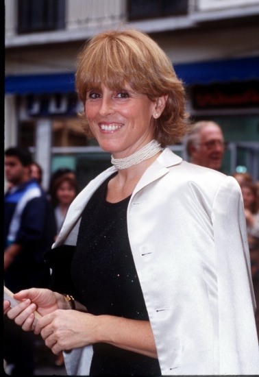 Foto Mercedes Milá de blanco y negro para una boda Foto Mercedes Milá de blanco y negro para una boda